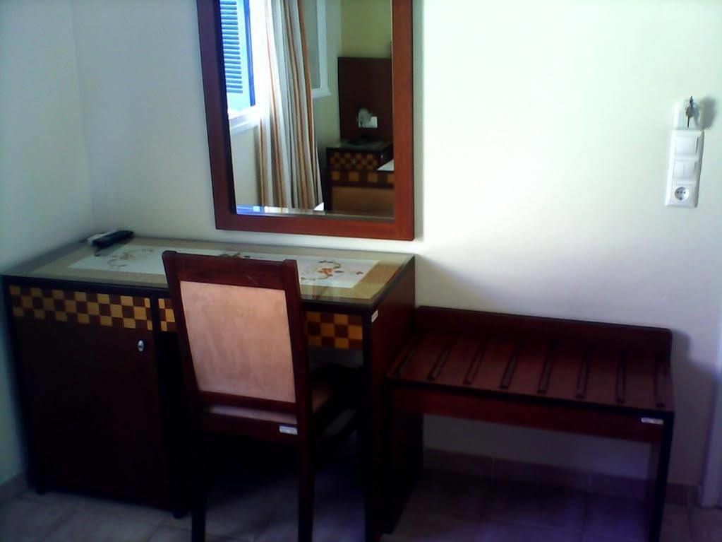 Hotel Parthenon Ios Zewnętrze zdjęcie